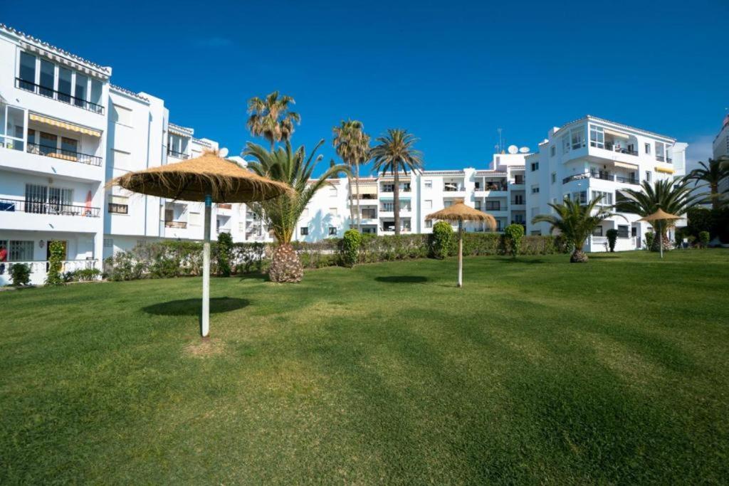Palmeras 9 Menyber Nerja Εξωτερικό φωτογραφία